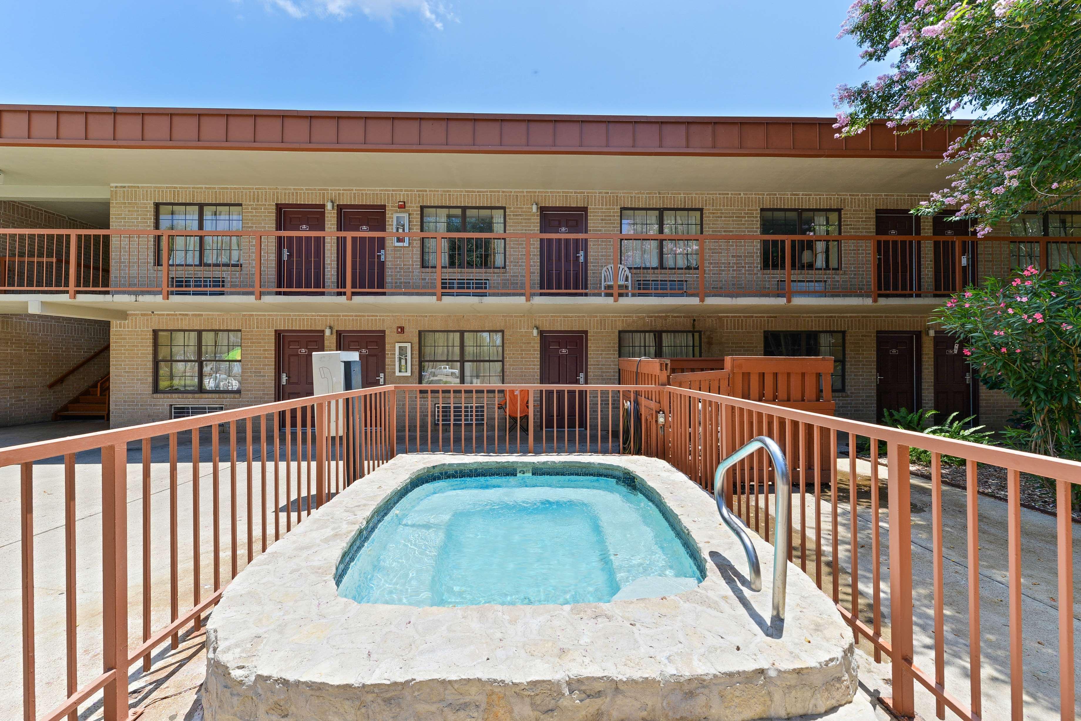 Americas Best Value Inn And Suites Victoria Kültér fotó